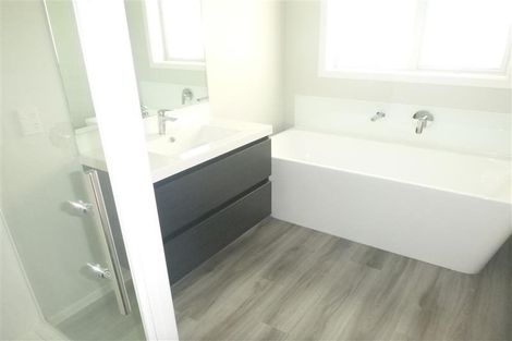 Photo of property in 5d Rata Street, Naenae, Lower Hutt, 5011