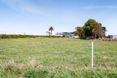 Photo of property in 38 Mcalpine Road, Hawera, 4672