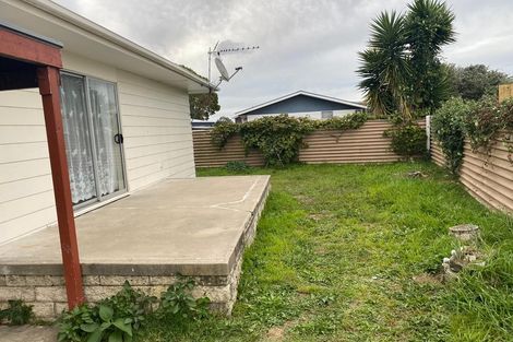 Photo of property in 2/10 Tuna Place, Manurewa, Auckland, 2102
