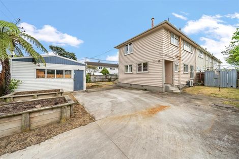 Photo of property in 104 Whites Line East, Waiwhetu, Lower Hutt, 5010