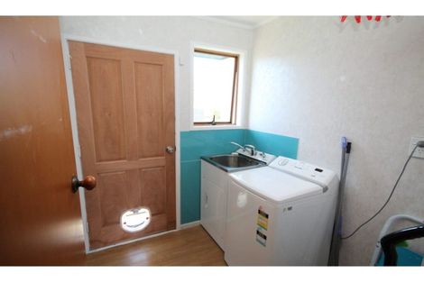 Photo of property in 14 Heathdale Crescent, Papakura, 2110