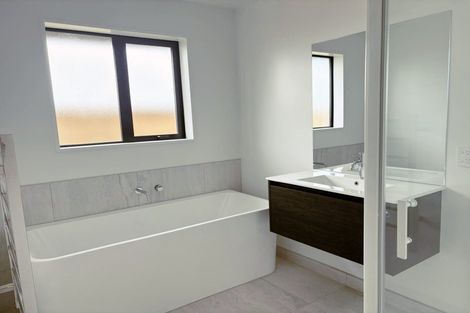 Photo of property in 52 Strowan Avenue, Elgin, 7700