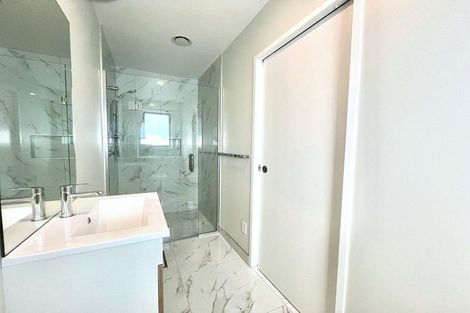 Photo of property in 8 Manaakitia Road, Karaka, 2124