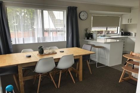 Photo of property in 1/21 Jillteresa Crescent, Half Moon Bay, Auckland, 2012
