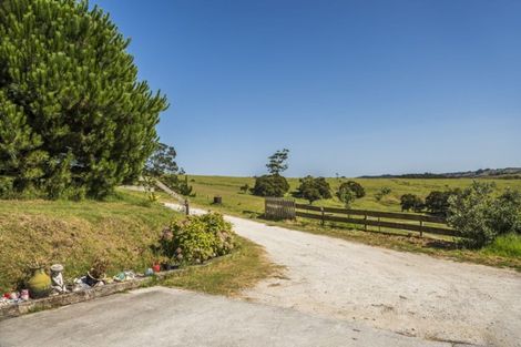 Photo of property in 47 Karepo Lane, Pahi, Paparoa, 0571