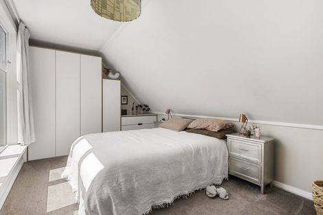 Photo of property in 18 Moir Street, Mount Victoria, Wellington, 6011