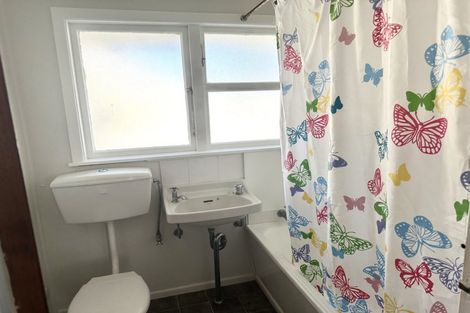 Photo of property in 4/88 Ararino Street, Trentham, Upper Hutt, 5018