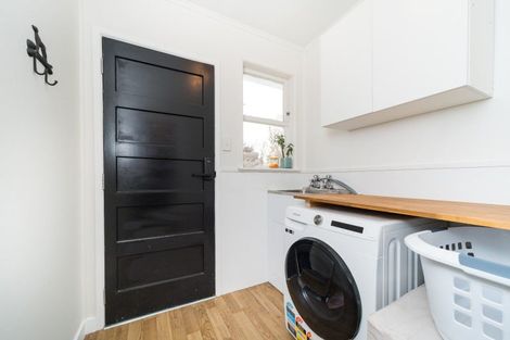 Photo of property in 17 Alexander Street, Awapuni, Palmerston North, 4412