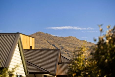 Photo of property in 26 Violet Way, Lower Shotover, Queenstown, 9304