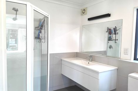 Photo of property in 46a Mellons Bay Road, Mellons Bay, Auckland, 2014