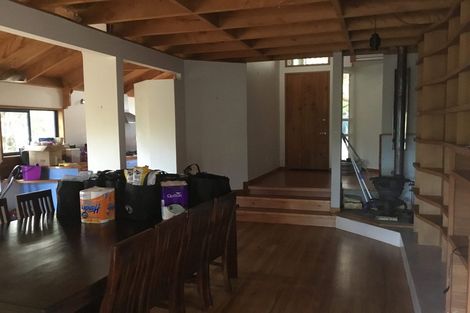 Photo of property in 1049 Scenic Drive North, Swanson, Auckland, 0816