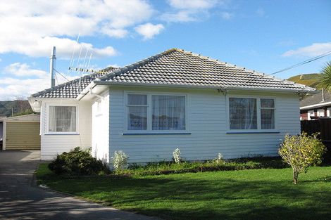 Photo of property in 7 Whitehall Street, Wainuiomata, Lower Hutt, 5014