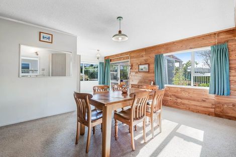 Photo of property in 1 Hinemoa Place, Snells Beach, 0920