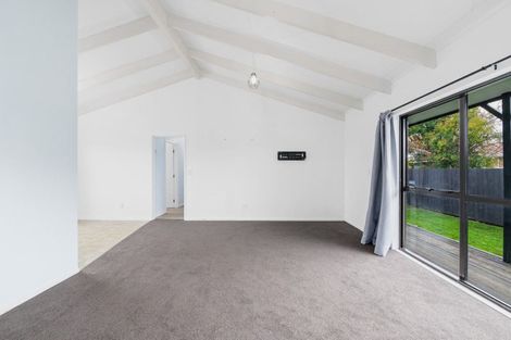 Photo of property in 2 Inverness Avenue, Hamilton East, Hamilton, 3216