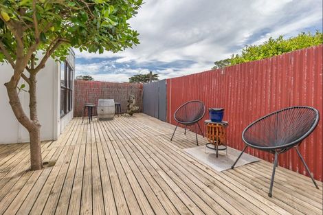 Photo of property in 15 Rangitane Street, Himatangi Beach, Foxton, 4891
