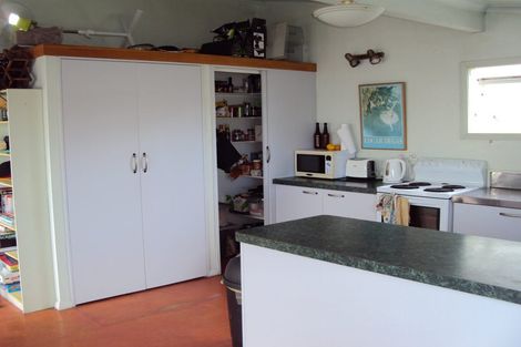 Photo of property in 6 Picton Avenue, Newtown, Wellington, 6021