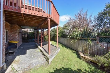 Photo of property in 22 Bayne Terrace, Macandrew Bay, Dunedin, 9014