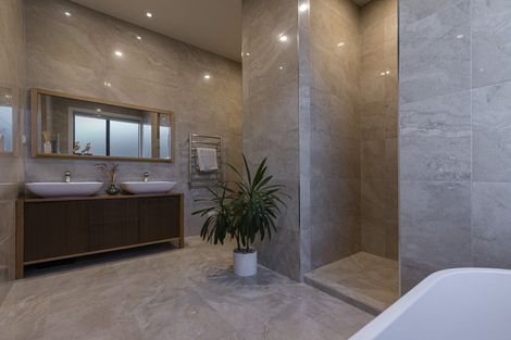 Photo of property in 5b The Prom, Coatesville, Albany, 0793