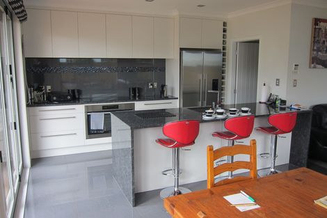 Photo of property in 35 Union Street, Hokowhitu, Palmerston North, 4410