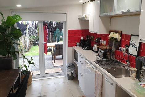 Photo of property in 30 Hobby Avenue, Birkdale, Auckland, 0626