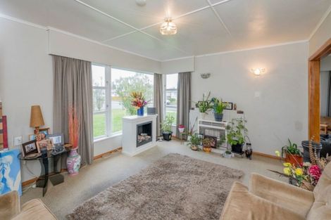 Photo of property in 18 Clyde Street, Levin, 5510