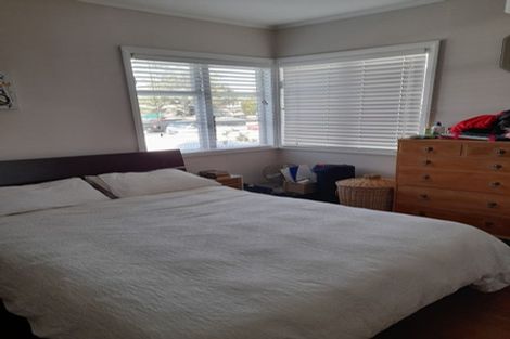 Photo of property in 1/30 Norwood Road, Bayswater, Auckland, 0622