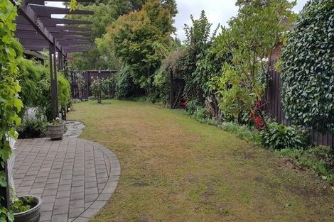 Photo of property in 210 Memorial Avenue, Burnside, Christchurch, 8053