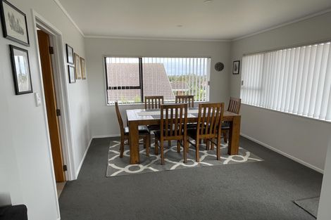 Photo of property in 70 Aberfeldy Avenue, Highland Park, Auckland, 2010