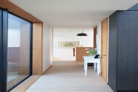 Photo of property in 61 Karepa Street, Brooklyn, Wellington, 6021