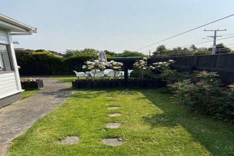 Photo of property in 74 Naples Street, Martinborough, 5711