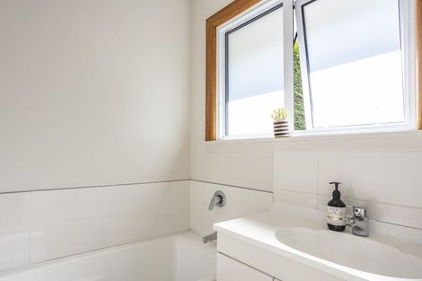 Photo of property in 19 King Street, Coalgate, 7673