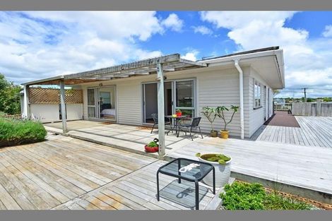 Photo of property in 6 Gills Avenue, Papakura, 2110