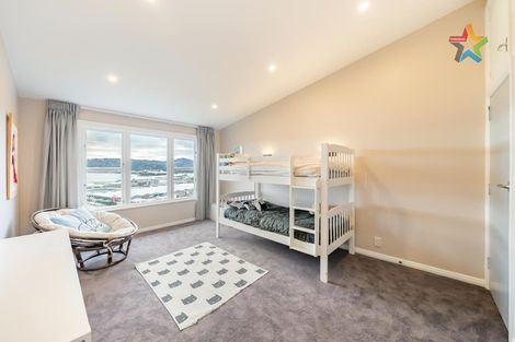 Photo of property in 15 Nikau Road, Point Howard, Lower Hutt, 5013