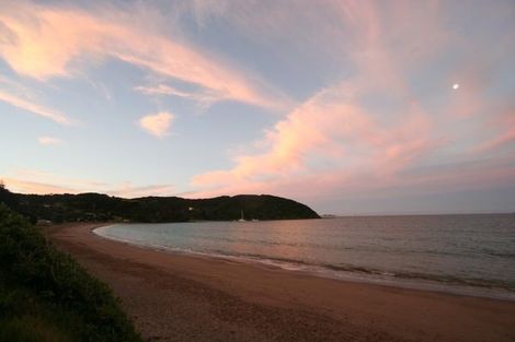 Photo of property in 129 Long Beach Road, Russell, 0202