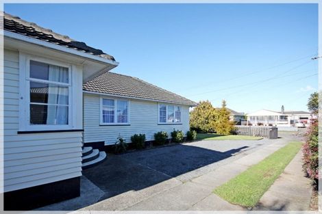 Photo of property in 11 Norfolk Street, Levin, 5510
