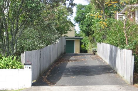 Photo of property in 27a Humphrey Kemp Avenue, Henderson, Auckland, 0612