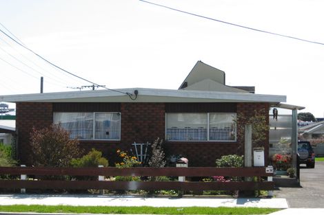 Photo of property in 4/125 Lemon Street, New Plymouth, 4312