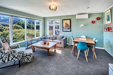 Photo of property in 52 Tutere Street, Waikanae Beach, Waikanae, 5036
