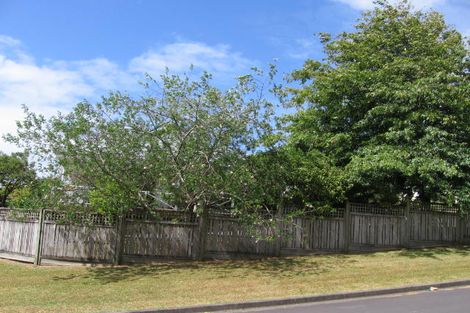 Photo of property in 1 Glendawn Place, Bayview, Auckland, 0629