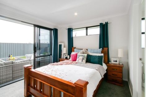 Photo of property in 14 Ruakituri Place, Te Awa, Napier, 4110