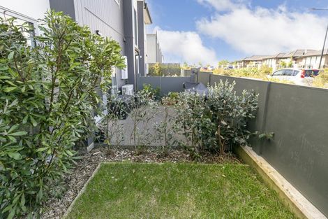 Photo of property in 28 Bluff Road, Kenepuru, Porirua, 5022