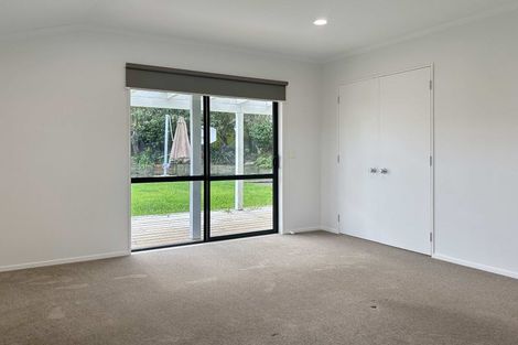 Photo of property in 121 Queens Road, Waikanae Beach, Waikanae, 5036