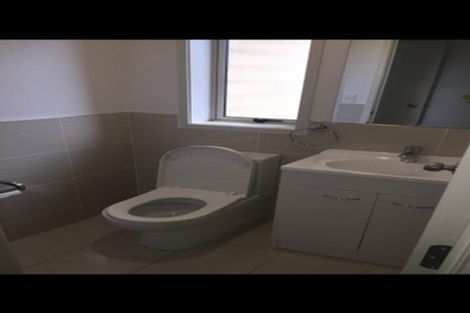 Photo of property in 1/10 School Road, Te Atatu South, Auckland, 0610