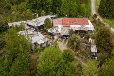 Photo of property in 767 Catlins Valley Road, Tawanui, Owaka, 9586