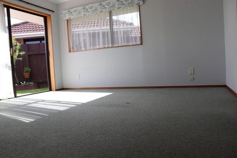 Photo of property in 5 Seville Court, Terrace End, Palmerston North, 4410