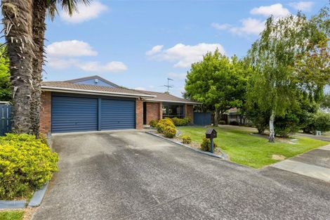 Photo of property in 13 Seneca Court, Golflands, Auckland, 2013