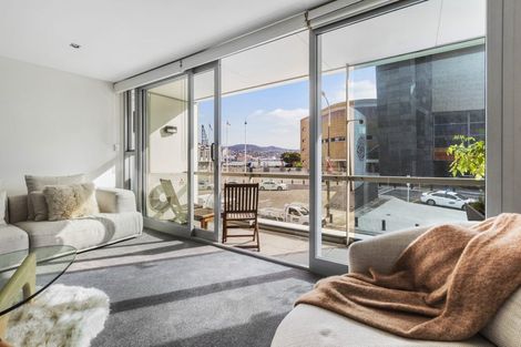 Photo of property in Portal Apartments, 1a/42 Cable Street, Te Aro, Wellington, 6011