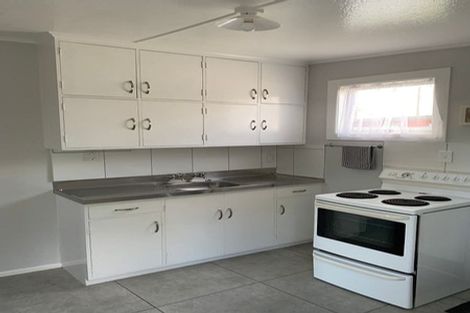 Photo of property in 407 Hapia Street, Camberley, Hastings, 4120