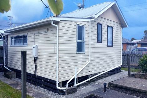 Photo of property in 13 Pakington Street, Westport, 7825