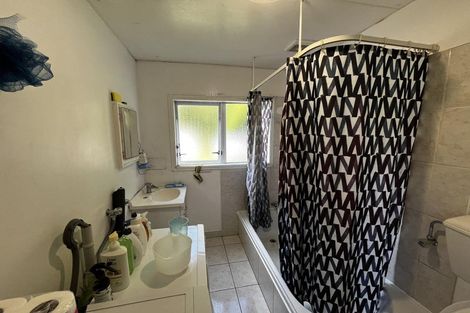 Photo of property in 2/3 Jerome Way, Crofton Downs, Wellington, 6035